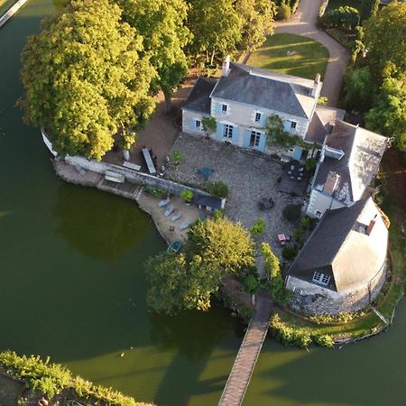 Bed and Breakfast Les Douves Onzain Esterno foto